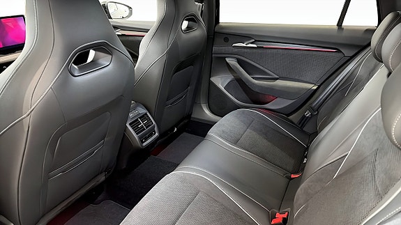 Skoda Superb 8 of 10