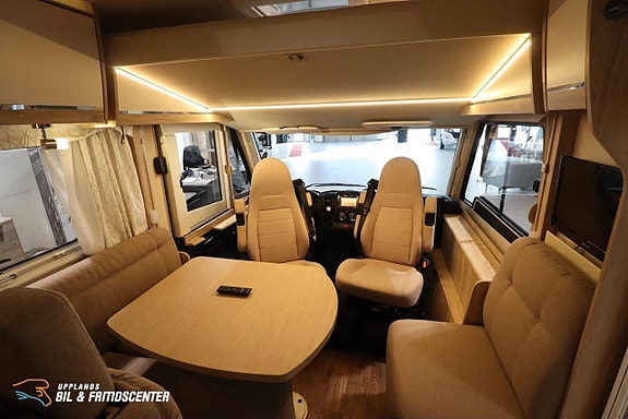 Eura Mobil IL 730 EB / Alde / Låga långbäddar / Aut 23 of 27