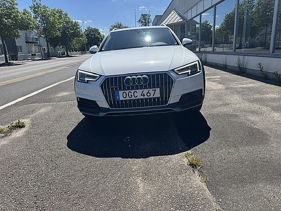 Audi A4 allroad 2 of 8