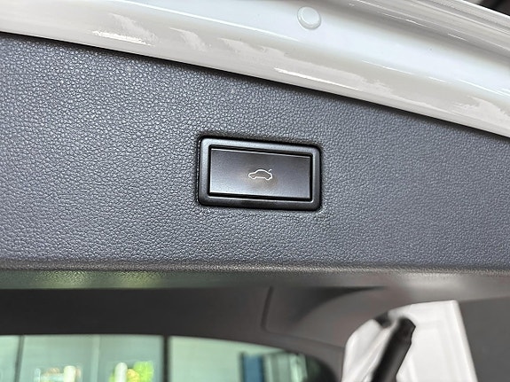 Volkswagen Tiguan 23 of 27
