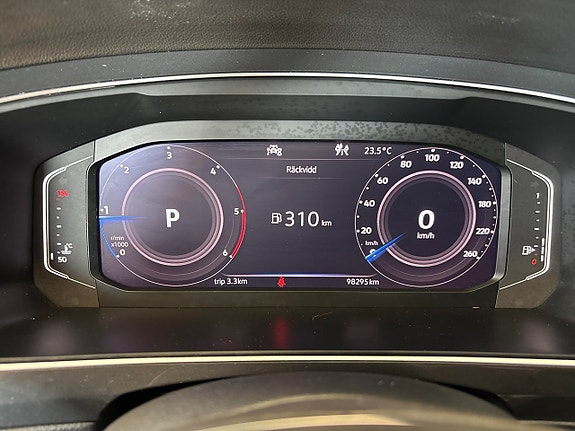 Volkswagen Tiguan 11 of 27
