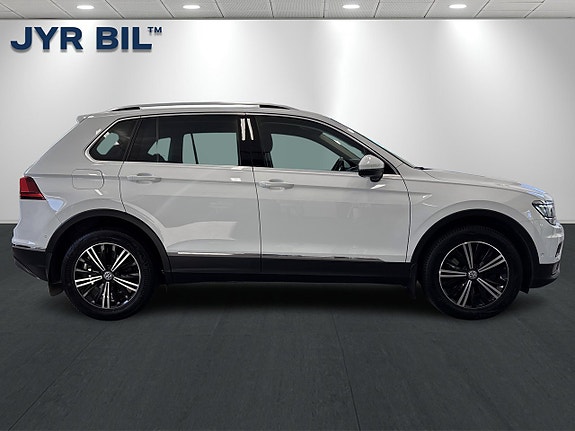 Volkswagen Tiguan 2 of 27