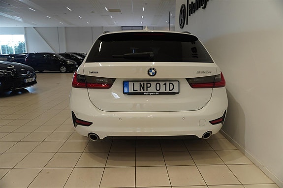 BMW 330e 6 of 12