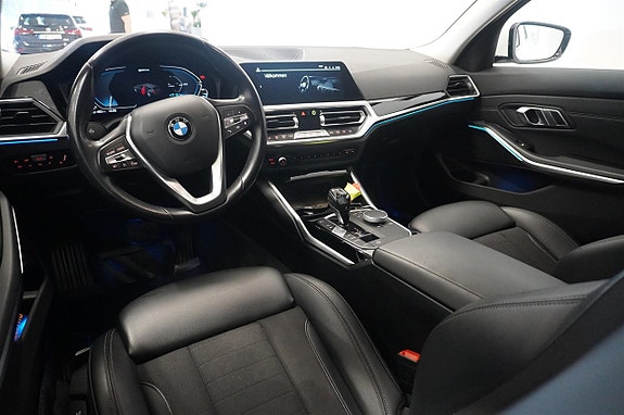 BMW 330e 8 of 12