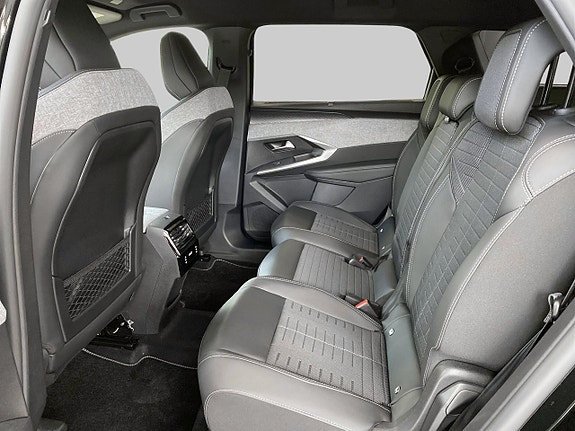 Peugeot 5008 9 of 17