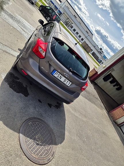 Ford Focus 4 of 5