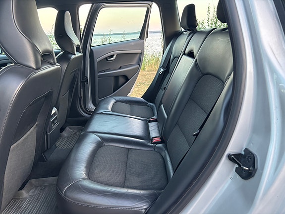 Volvo V70 6 of 6