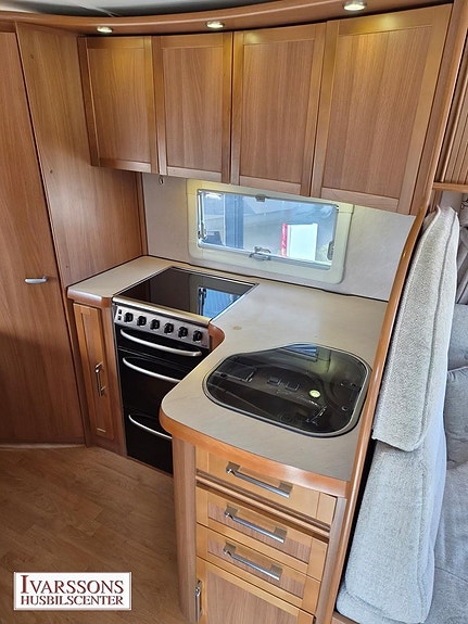 Kabe TM 750 L / Dubbelbädd / Alde / AC Bodel / 158hk / 4250kg 12 of 21