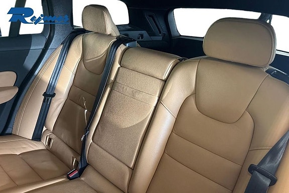 Volvo V60 16 of 24
