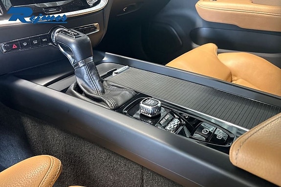 Volvo V60 12 of 24