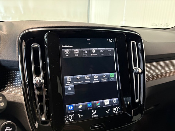 Volvo XC40 21 of 27