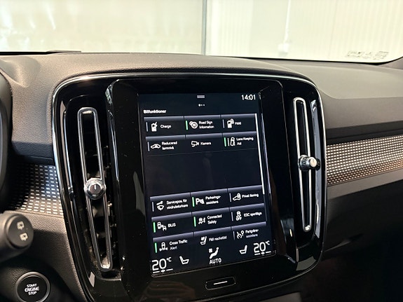 Volvo XC40 20 of 27