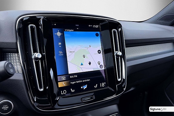 Volvo XC40 20 of 28