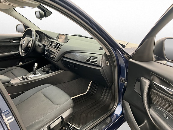 BMW 120 10 of 25