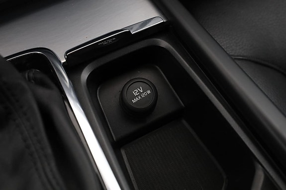 Volvo XC90 26 of 30