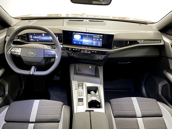Opel Grandland 3 of 16