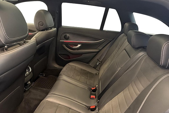 Mercedes-Benz E220 9 of 14