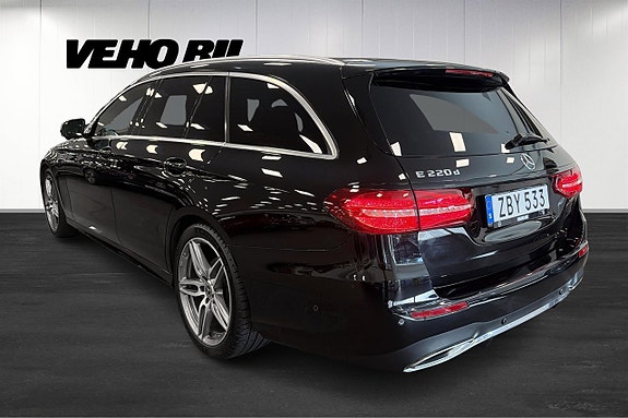Mercedes-Benz E220 4 of 14