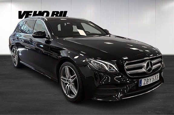 Mercedes-Benz E220 2 of 14
