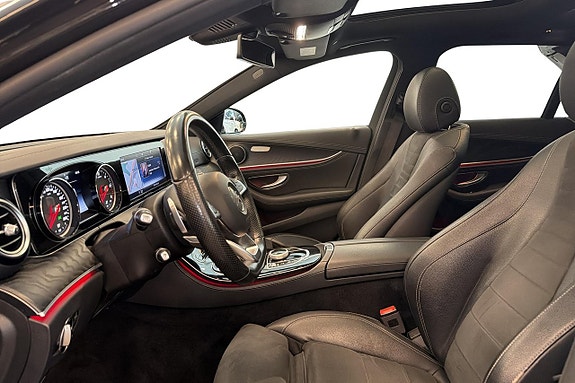 Mercedes-Benz E220 7 of 14
