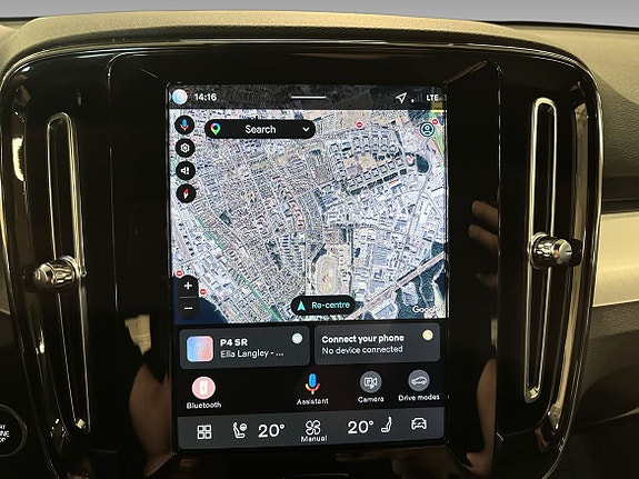 Volvo XC40 14 of 16