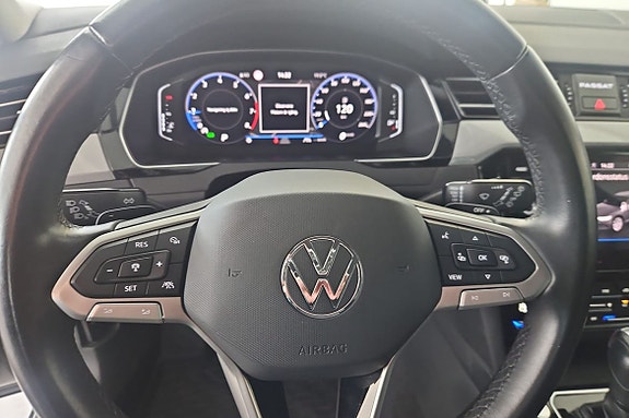 Volkswagen Passat 14 of 19