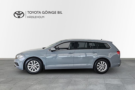 Volkswagen Passat 4 of 19