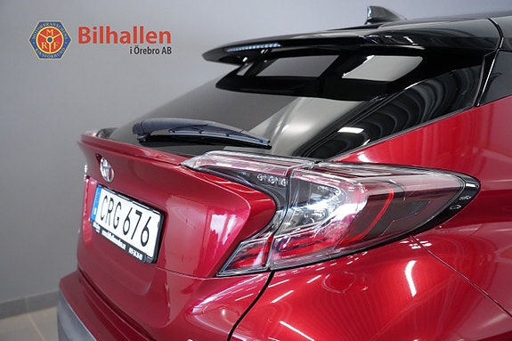 Toyota C-HR 6 of 30