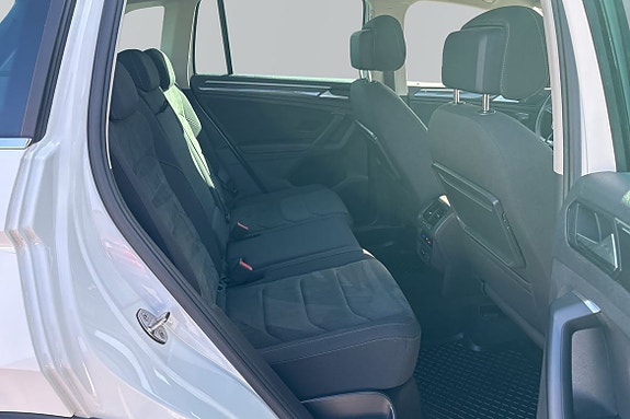 Volkswagen Tiguan 7 of 19