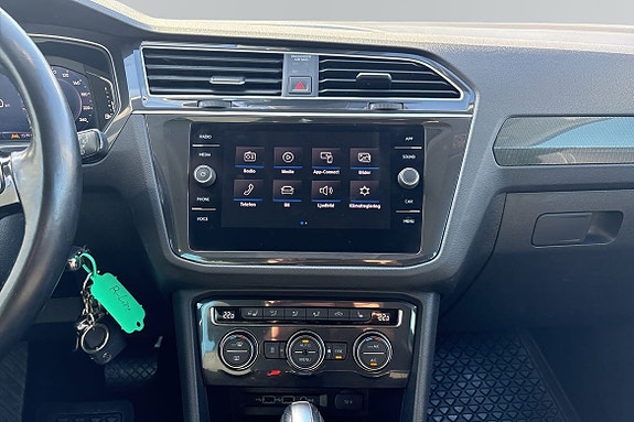 Volkswagen Tiguan 15 of 19