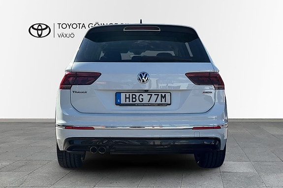 Volkswagen Tiguan 4 of 19