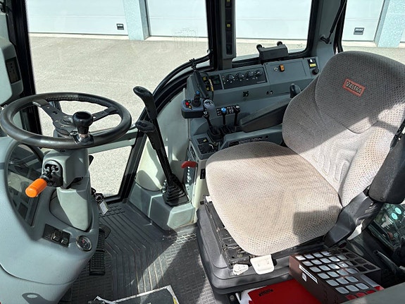Valtra 6550 - Hitech/ Frontlyft / Vikplog 11 of 11