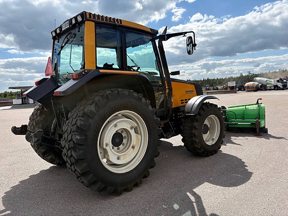 Valtra 6550 - Hitech/ Frontlyft / Vikplog 7 of 11