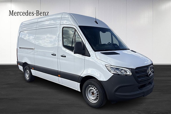 Mercedes-Benz Sprinter 317 2 of 11