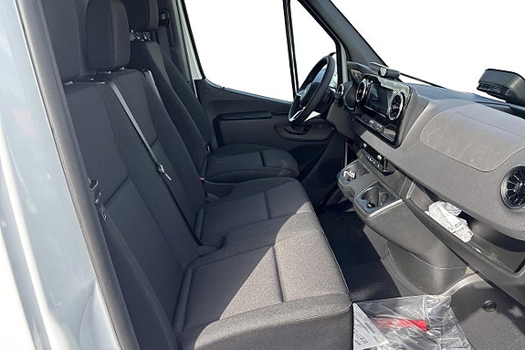 Mercedes-Benz Sprinter 317 9 of 11