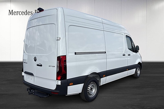 Mercedes-Benz Sprinter 317 3 of 11