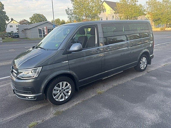 Volkswagen Multivan 8 of 14