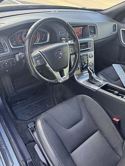 Volvo V60 Cross Country 6 of 7