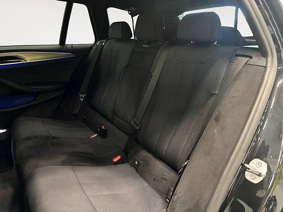 BMW 520 14 of 22