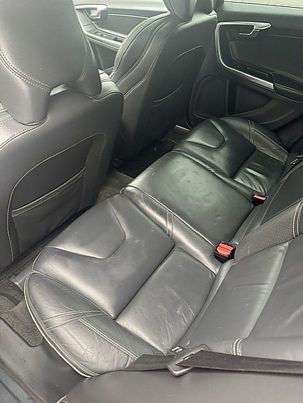 Volvo V60 8 of 9