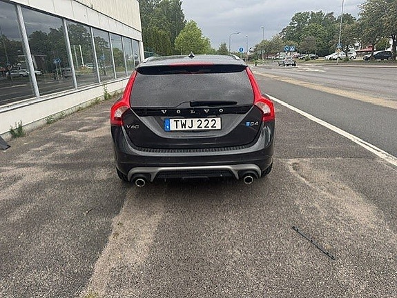 Volvo V60 5 of 9