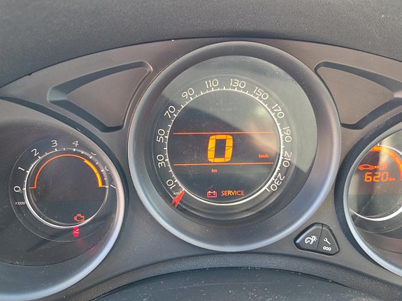 Citroen C4 11 of 16