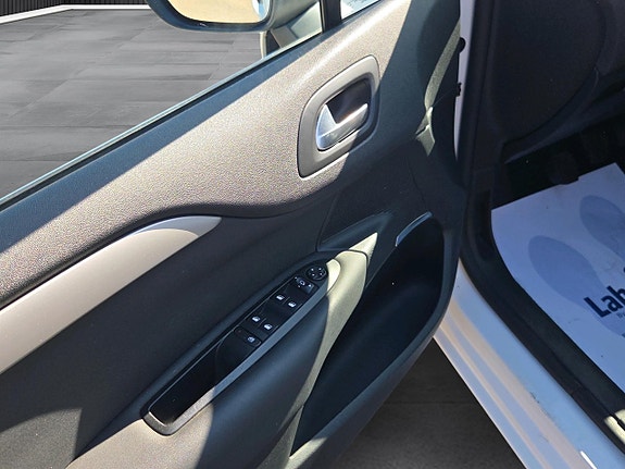 Citroen C4 12 of 16