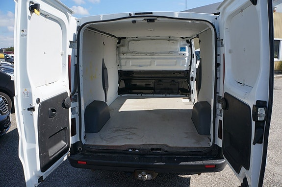 Renault Trafic 3 of 10