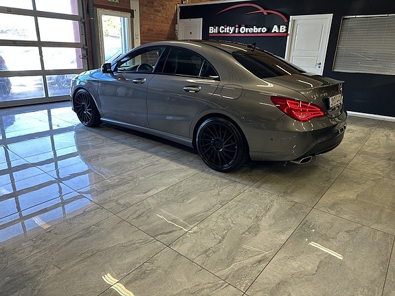 Mercedes-Benz CLA250 5 of 23