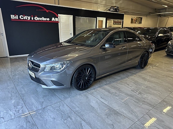 Mercedes-Benz CLA250 3 of 23