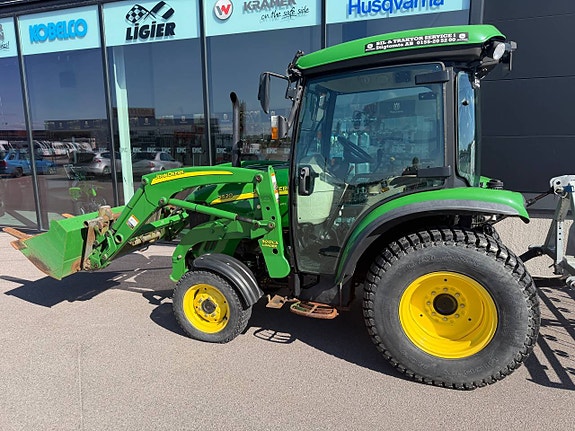 John Deere 3520 6 of 11