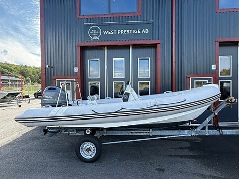 Atomix 500 RIB Centre – Yamaha 100 hk 2 of 12