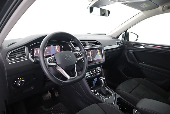 Volkswagen Tiguan 11 of 24