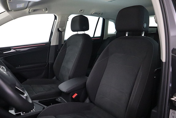 Volkswagen Tiguan 13 of 24